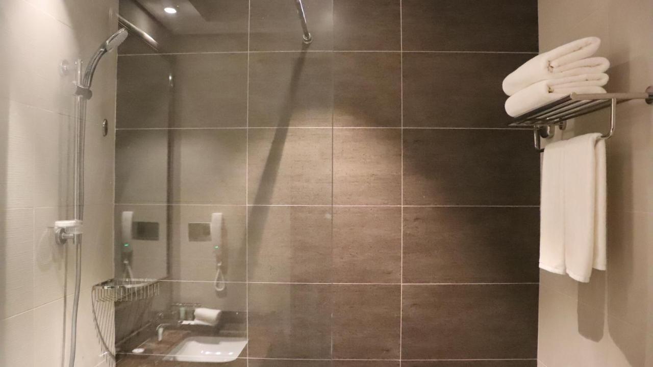 Al Riyadh Hotel Apartments Abu Dzabi Kültér fotó